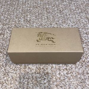Burberry sunglass Box